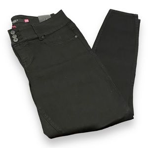 Torrid Black Skinny Jeans